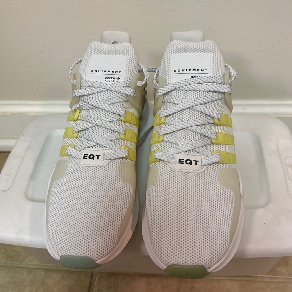 Women sneakers